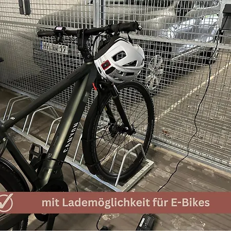 African-style - Stadtnah, Parkplatz, E-ladestation Fuer Auto & Fahrraeder, Gitterbox Fuer Fahrraeder, Fitnessstudio كوبلنس