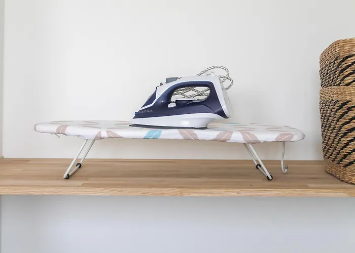 African-style - Stadtnah, Parkplatz, E-ladestation Fuer Auto & Fahrraeder, Gitterbox Fuer Fahrraeder, Fitnessstudio Koblenz (Rhineland-Palatinate)